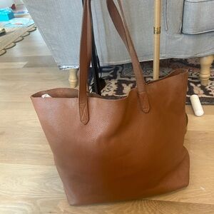 Cuyana Tan Leather Tote